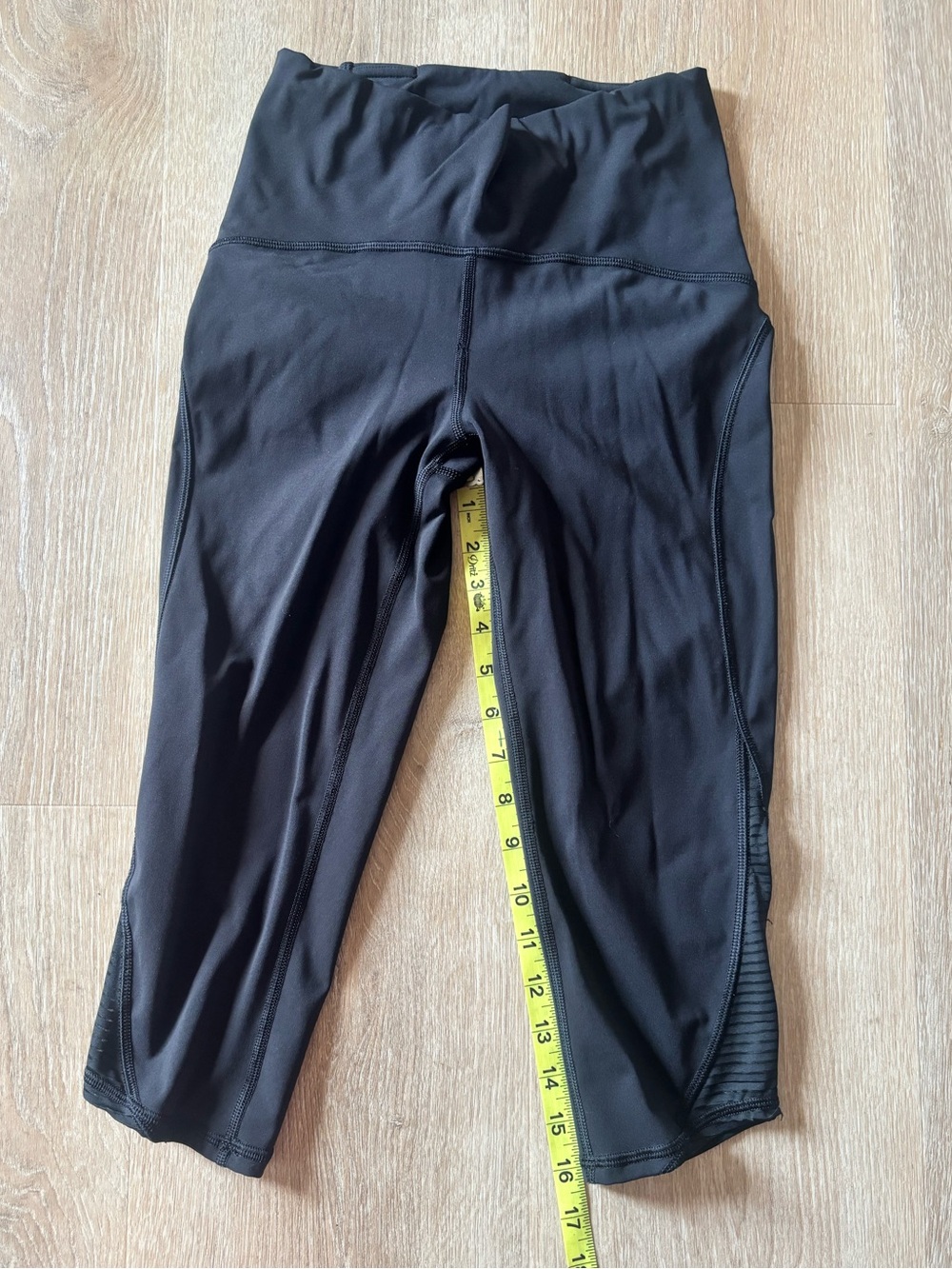 lululemon athletica Black High-Rise Capri Leggings